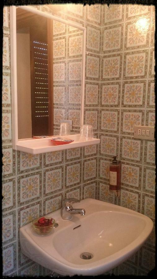 B&B Lo Scoiattolo Nebbiu Екстер'єр фото