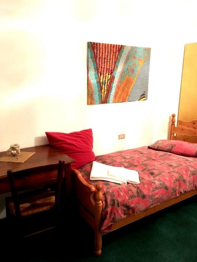 B&B Lo Scoiattolo Nebbiu Екстер'єр фото